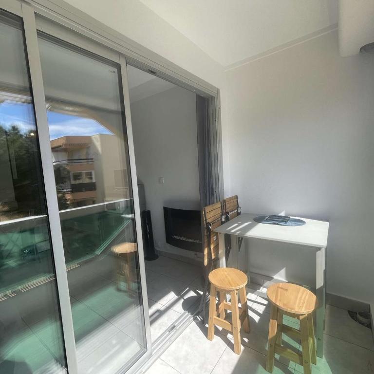 Studio bord de mer La Favière avec parking privatif - FR-1-308-196 - Studio - 1