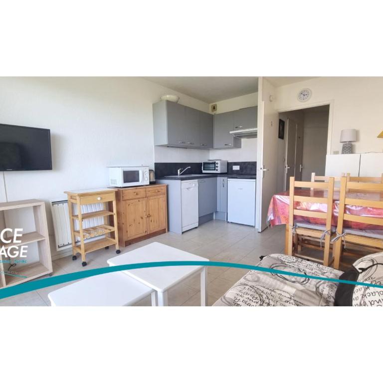 Bel appartement avec 1 chambre, parking, animaux admis, près du golf - FR-1-323-539 - Apartment - 2