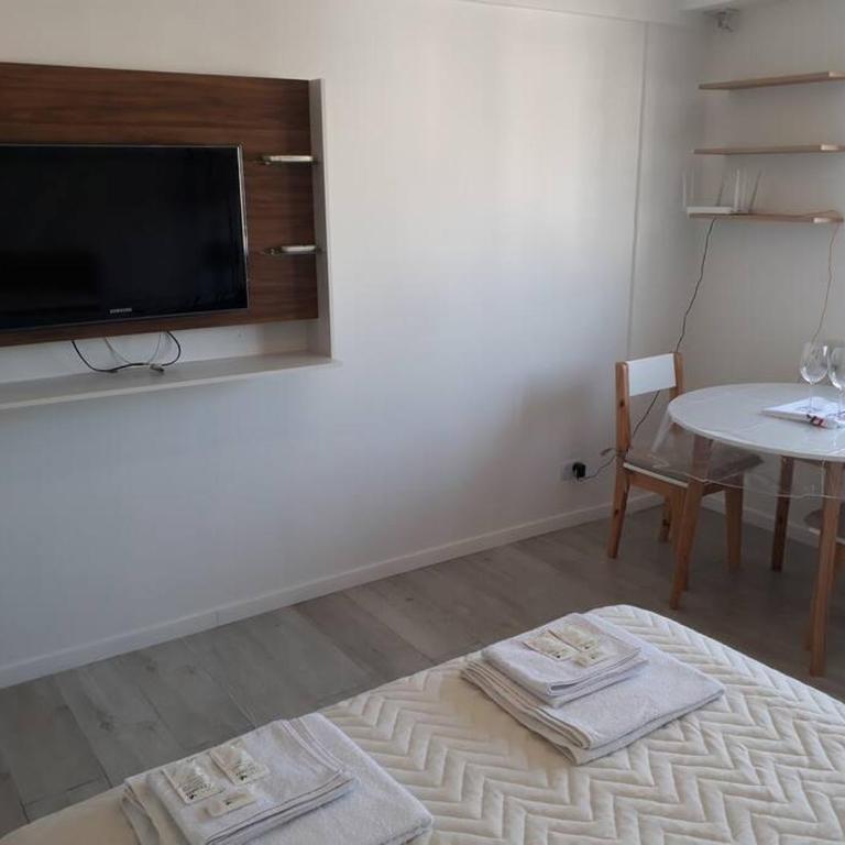 Central Studio With Great View - One-Bedroom Apartment - 12