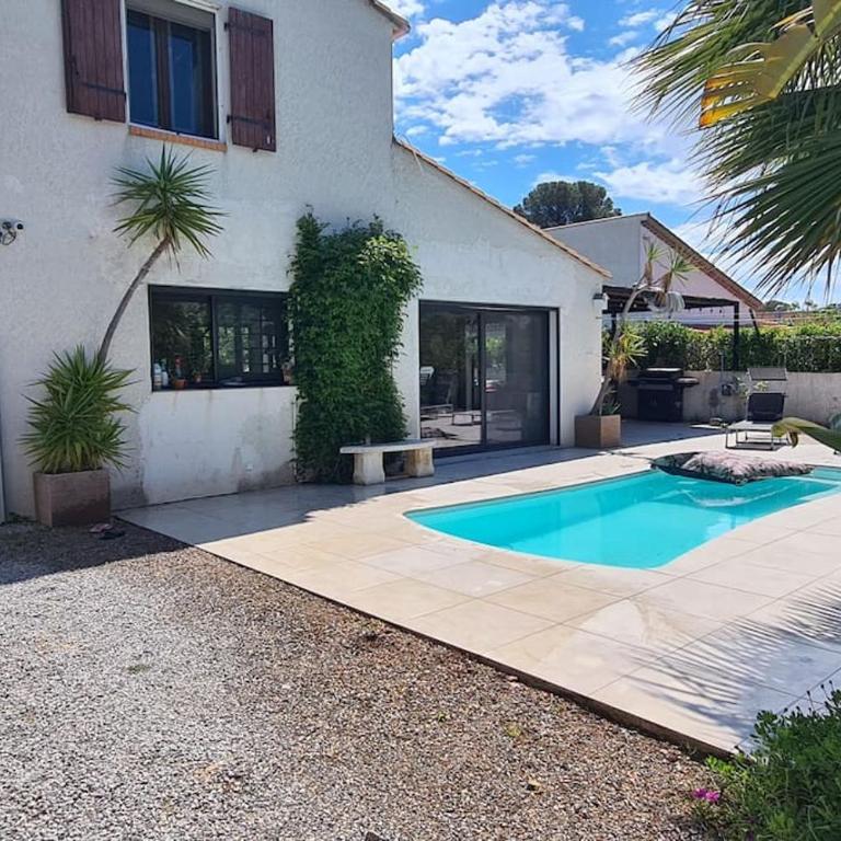 Villa au calme avec piscine, 600 m de la mer - Casa con 3 Camere da Letto - 28