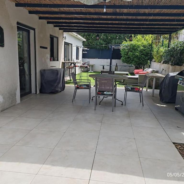 Villa au calme avec piscine, 600 m de la mer - Casa con 3 Camere da Letto - 29