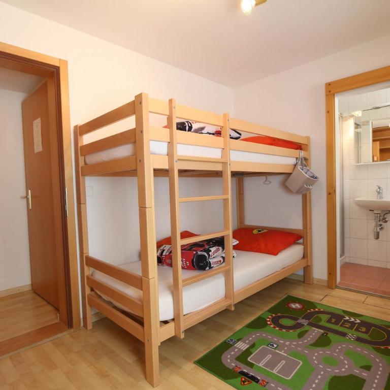 Hotel Alpina - Apartment mit 2 Schlafzimmern - 2