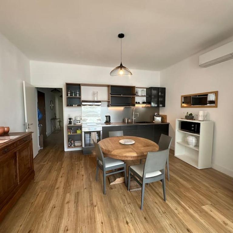 Appartement neuf, 2 chambres, climatisé, route des Sanguinaires - Appartement 2 Chambres - 16