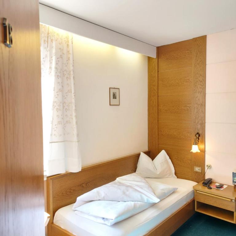 Hotel Schuster - Chambre Simple Économique - 2