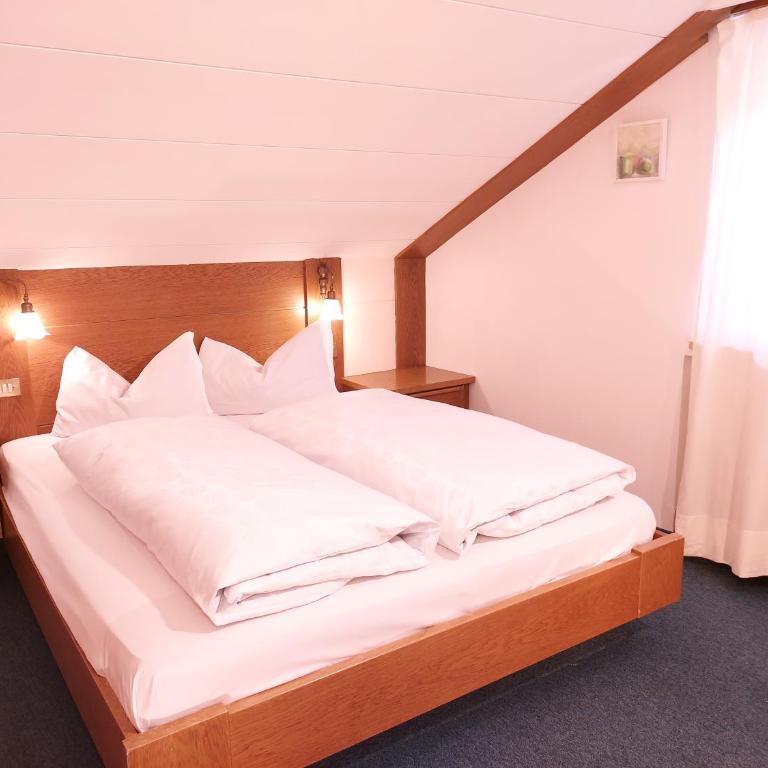 Hotel Schuster - Chambre Double - Annexe - 1