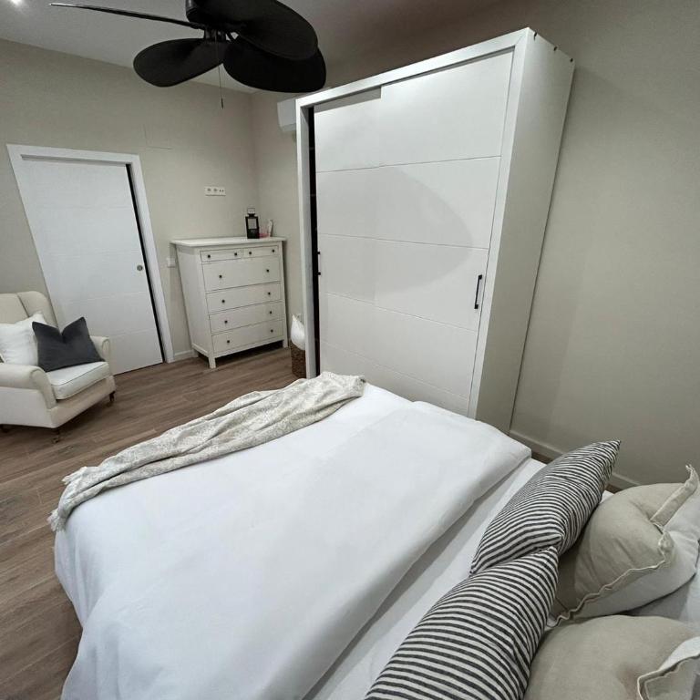 Pintor Espinosa 3 loft - One-Bedroom Apartment - 12