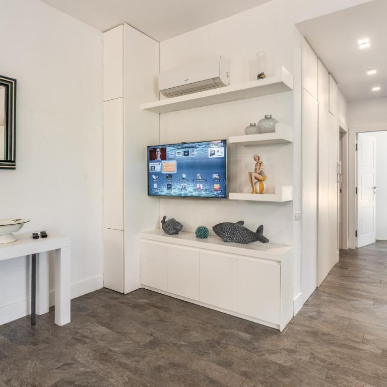 Le Sirene Boutique Apartment - Sofia Apartments - Two-Bedroom House - 31