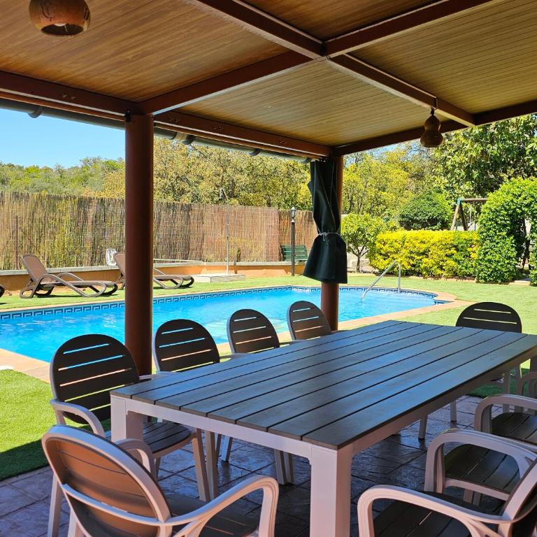 VILLA ARBUCIES with private pool - Villa con piscina privada - 4