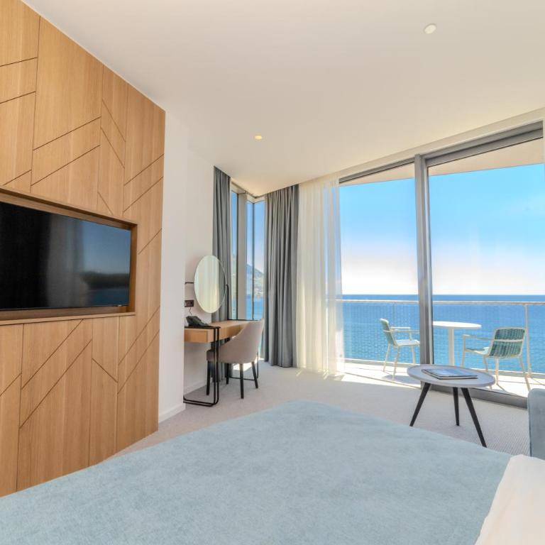 Hotel Ponta Plaza Conference & Spa - Premium Room with Sea View and Extra Bed - 9