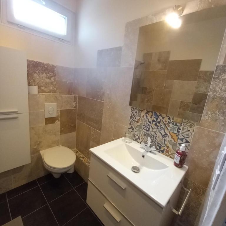 Aix-les-bains centre, 2 ch, 4 pers, climatisé - Room #1183923601 - 15