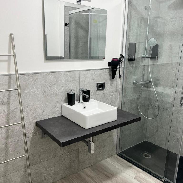 BIBI rooms and suite - King Room - 2