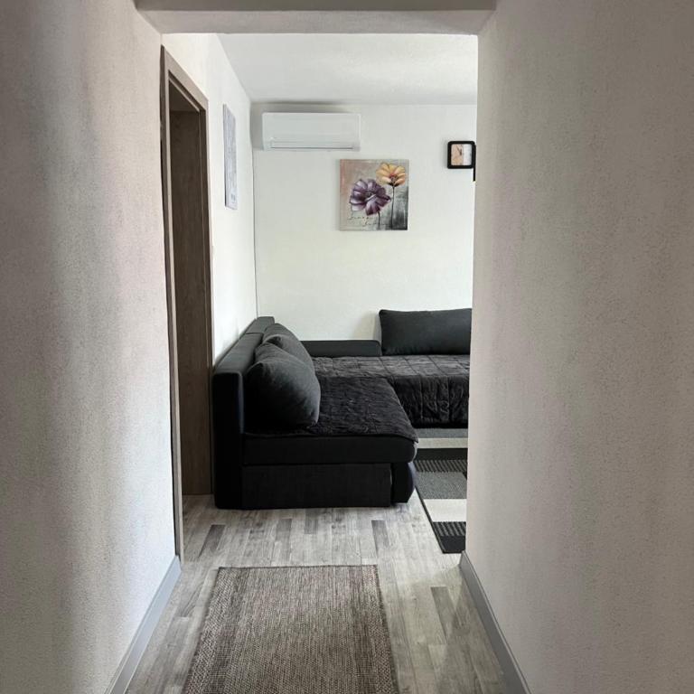 Easy Stay - Two-Bedroom Apartment - 2