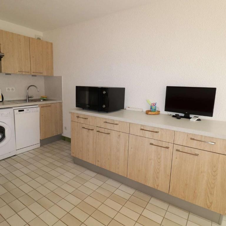 Charmant T2 Cabine climatisé avec terrasse, parking à 100m de la plage - FR-1-307-111 - Appartement (4 Adultes) - 16