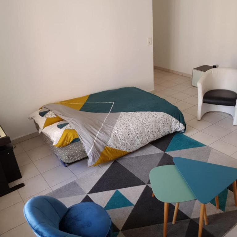 Charmant logement au calme en ville - Apartamento de 1 dormitorio - 4
