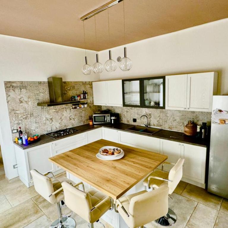 Arena in fiera - Three-Bedroom Apartment with Balcony - 28