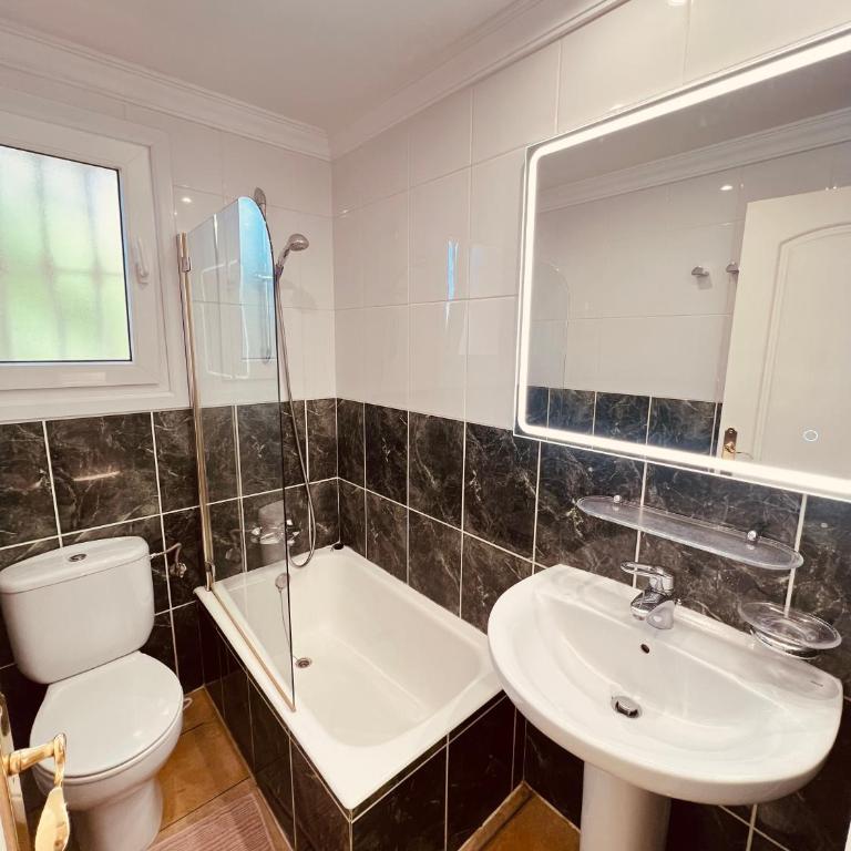 Apartment Sevilla III Golf ,big pool and seaside - Apartamento - 16