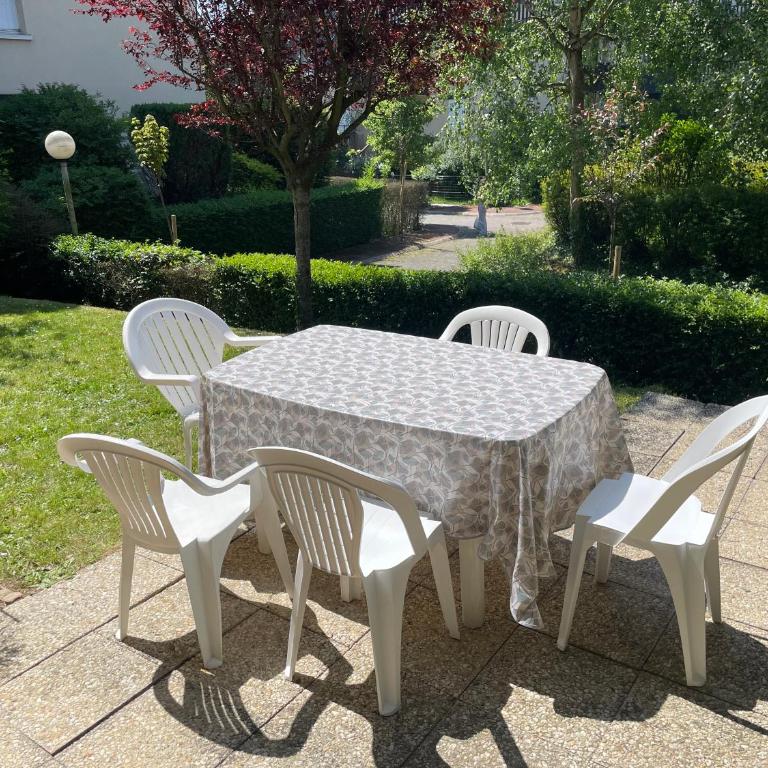 Les Frimousses - Apartment mit 1 Schlafzimmer - 12