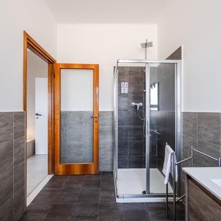 MADE in BO - Rooms - Camera Tripla Deluxe - 15