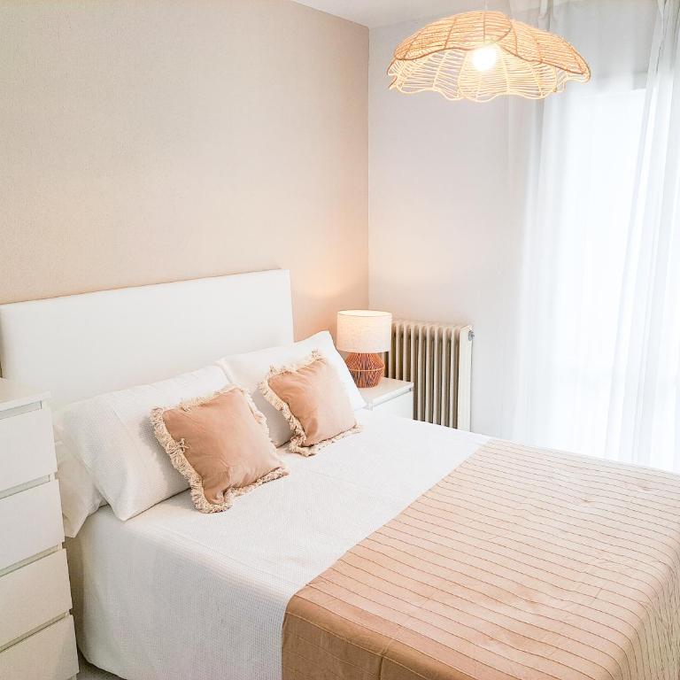 Apartamento Dos Valles - Three-Bedroom Apartment - 8