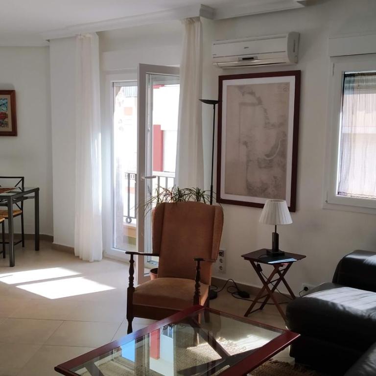 Piso en la Caleta - Apartamento de 3 dormitorios - 1