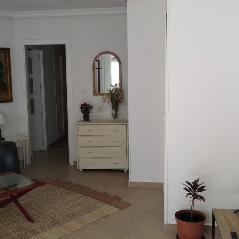 Piso en la Caleta - Apartamento de 3 dormitorios - 4