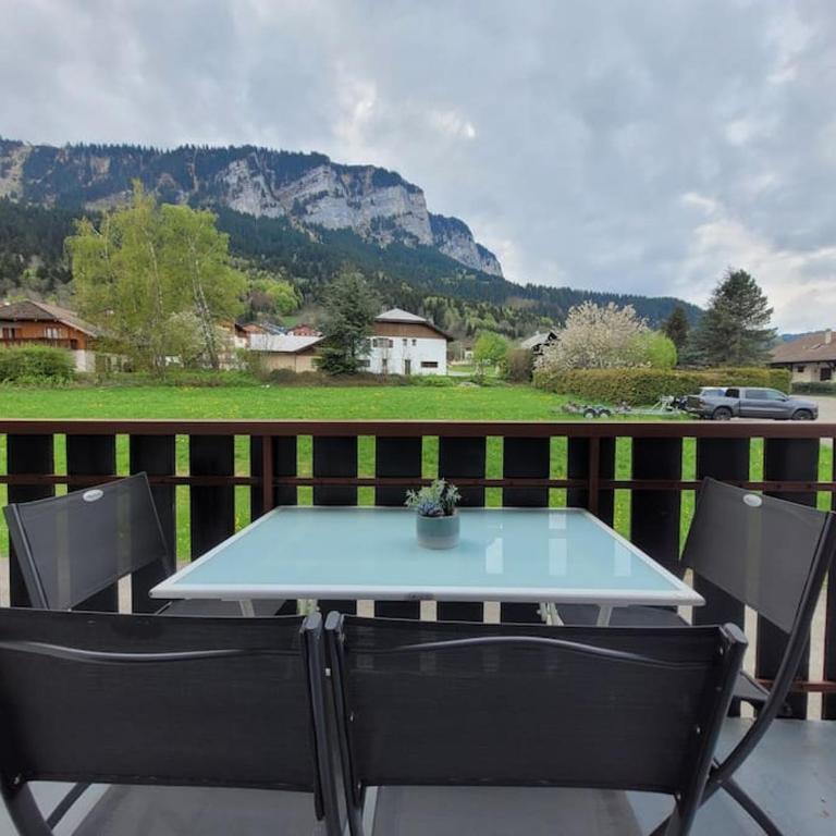 Bel appartement entre lac et montagne - Appartement 2 Chambres - 6