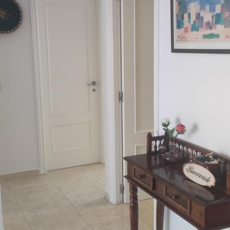 Precioso apartamento con vistas al mar - Three-Bedroom Apartment - 10