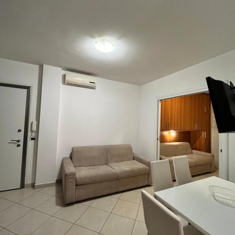 SOTTOMARINA Spiaggia Mare - Appartamento con 2 Camere da Letto - 4