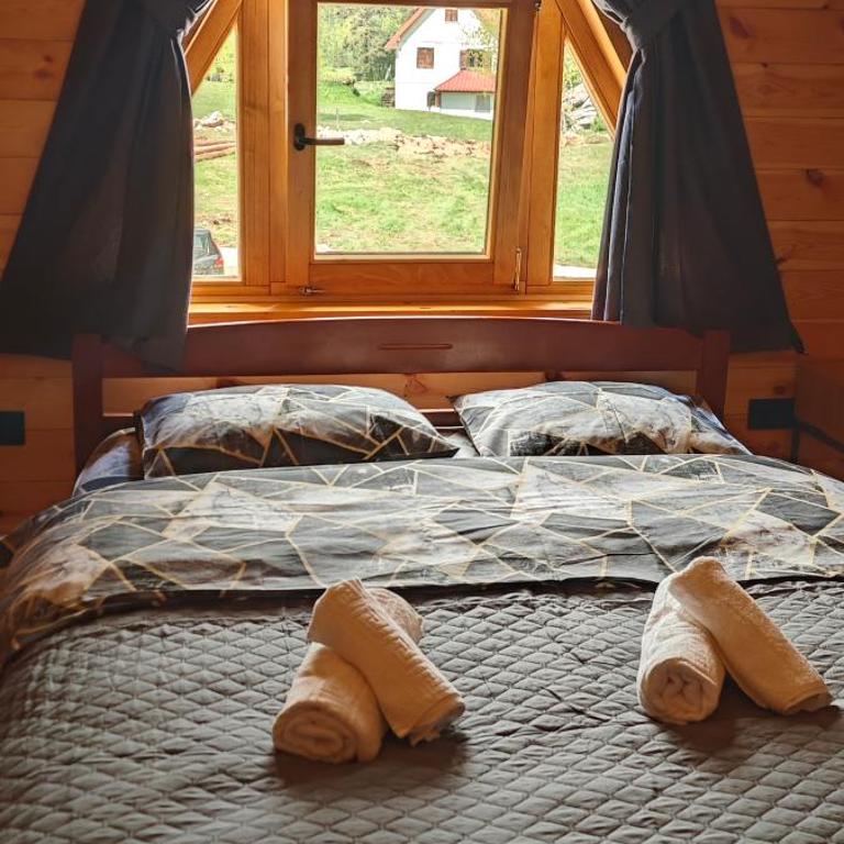 Pine forest-White - Two-Bedroom Chalet - 30