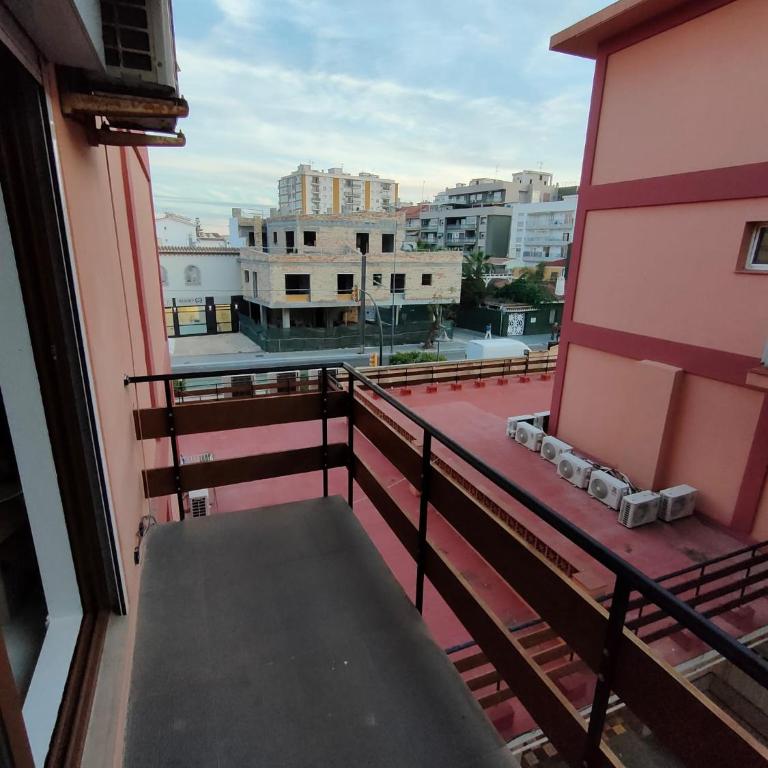 Apartamento con parking gratuito a 500 m de la playa - Apartamento de 2 dormitorios - 25