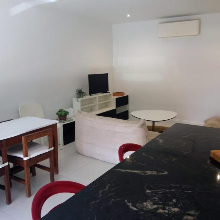 Apartamento con parking gratuito a 500 m de la playa - Apartamento de 2 dormitorios - 5