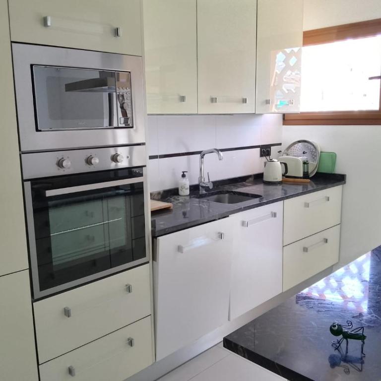 Apartamento con parking gratuito a 500 m de la playa - Apartamento de 2 dormitorios - 10