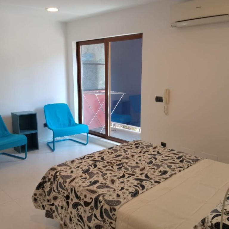 Apartamento con parking gratuito a 500 m de la playa - Apartamento de 2 dormitorios - 24