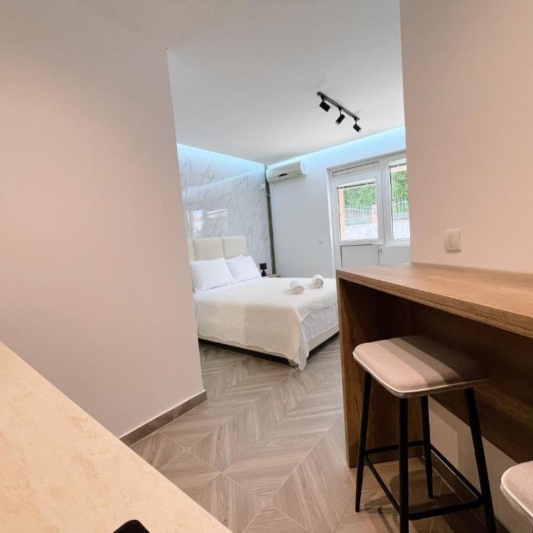 Guest House Koliqi - Hotel & Apartments - One-Bedroom Apartment - 5