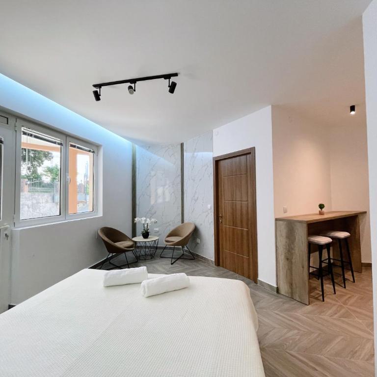 Guest House Koliqi - Hotel & Apartments - One-Bedroom Apartment - 10
