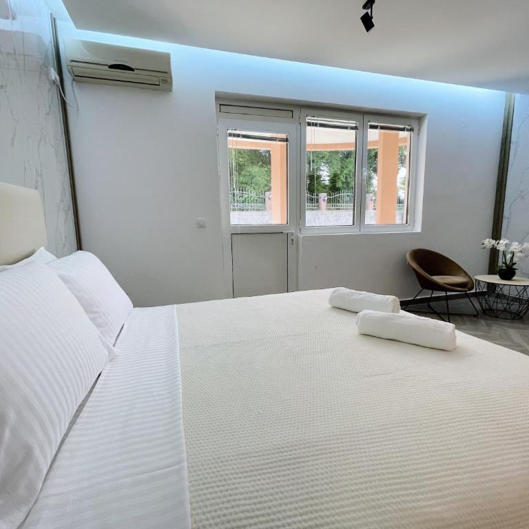 Guest House Koliqi - Hotel & Apartments - One-Bedroom Apartment - 15