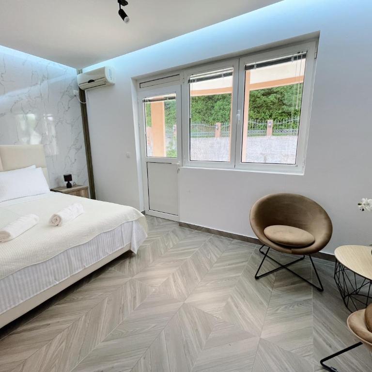 Guest House Koliqi - Hotel & Apartments - One-Bedroom Apartment - 3