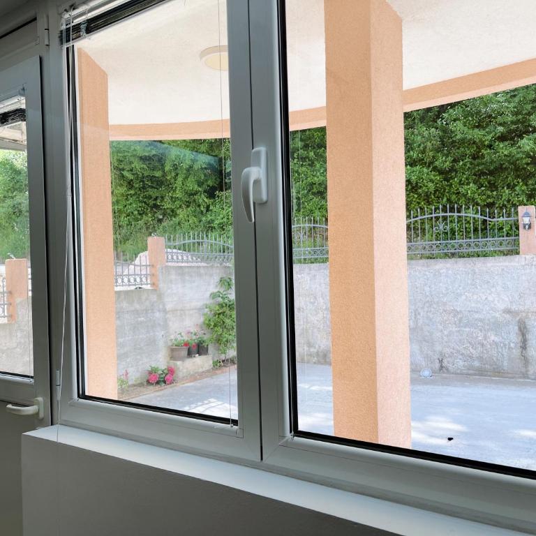 Guest House Koliqi - Hotel & Apartments - One-Bedroom Apartment - 28