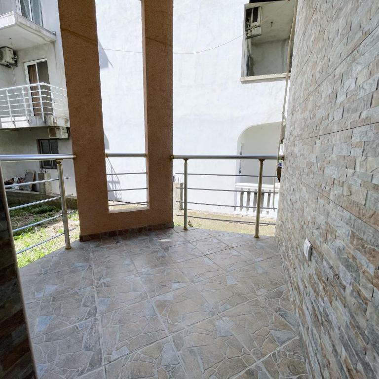Guest House Koliqi - Hotel & Apartments - One-Bedroom Apartment - 6