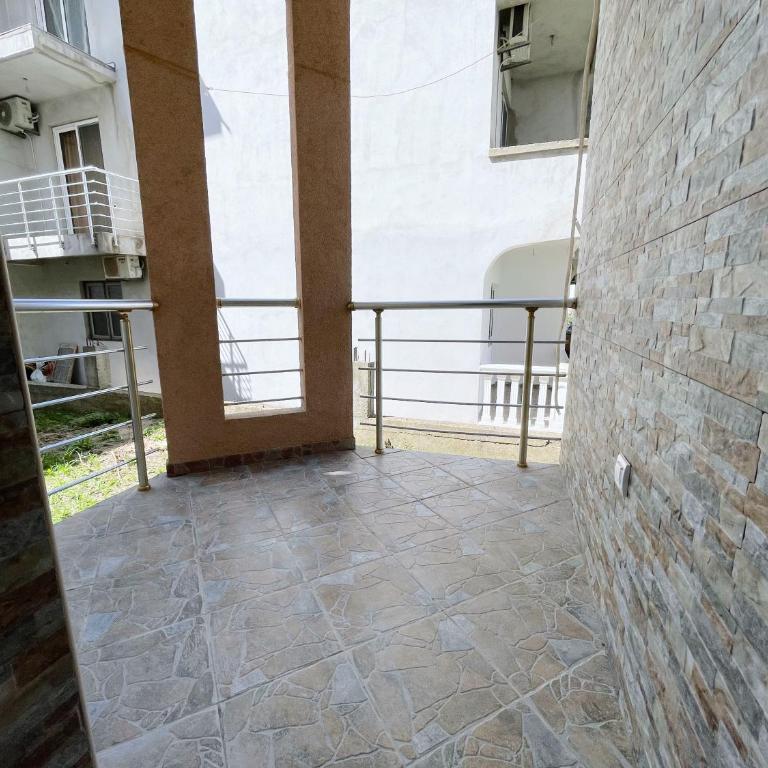 Guest House Koliqi - Hotel & Apartments - One-Bedroom Apartment - 11