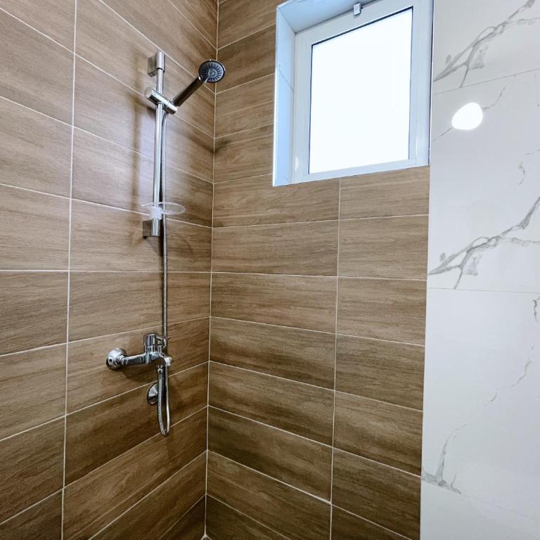 Guest House Koliqi - Hotel & Apartments - One-Bedroom Apartment - 19