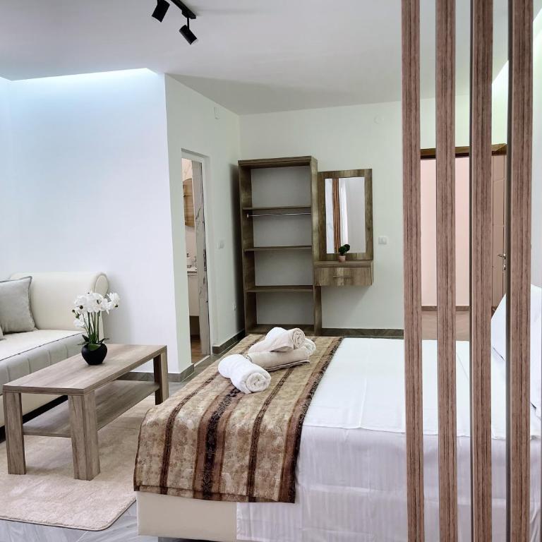 Guest House Koliqi - Hotel & Apartments - One-Bedroom Apartment - 26