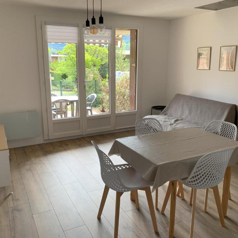 Agréable T2 en rez de jardin à 2 pas du plan d'eau - Appartement 1 Chambre - 2