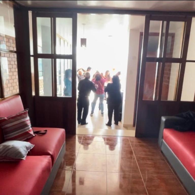 Casa Hospedaje “YURAQ WASI” - Six-Bedroom House - 8