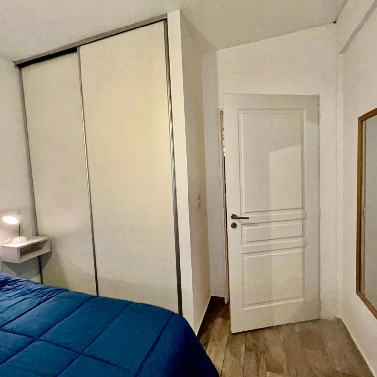 Excelente departamento nuevo en Almagro 2 ambientes a 100 metros del hospital Italia - Apartamento de 1 Dormitorio con balcón y vistas a la ciudad - 13