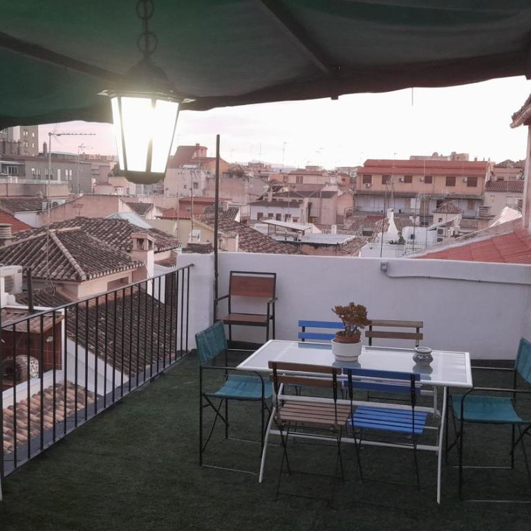 Atico Moon con terraza - One-Bedroom Apartment - 4