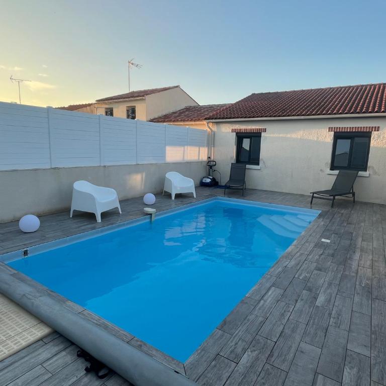 Villa avec piscine - Villa avec Piscine Privée - 1