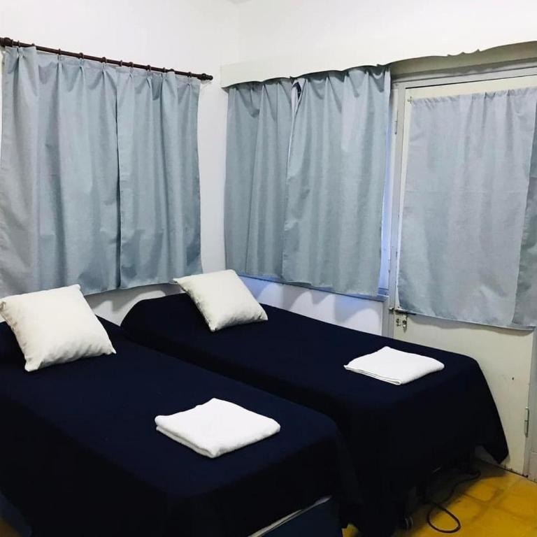 Excelente y amplio Chalet Capacidad 2 a 6 personas, La mejor ubicación de la Falda, Barrio Residencial Villa Edén, A tan solo 3 cuadras del hotel Edén y a pasos del centro de dicha localidad - Cámaras de seguridad 24hs - unidad Monitoreada - Four-Bedroom House - 21