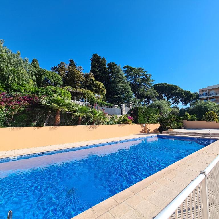 Studio grande terrasse à 5 min de la mer - Appartement 1 Chambre - 22