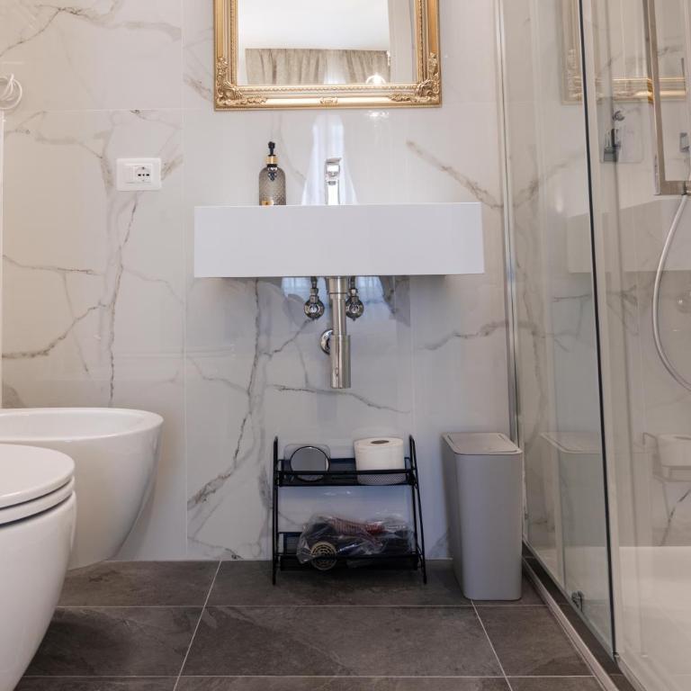 De Vince Suites - Luxury Rooms - Roma Termini - Camera King Standard - 3